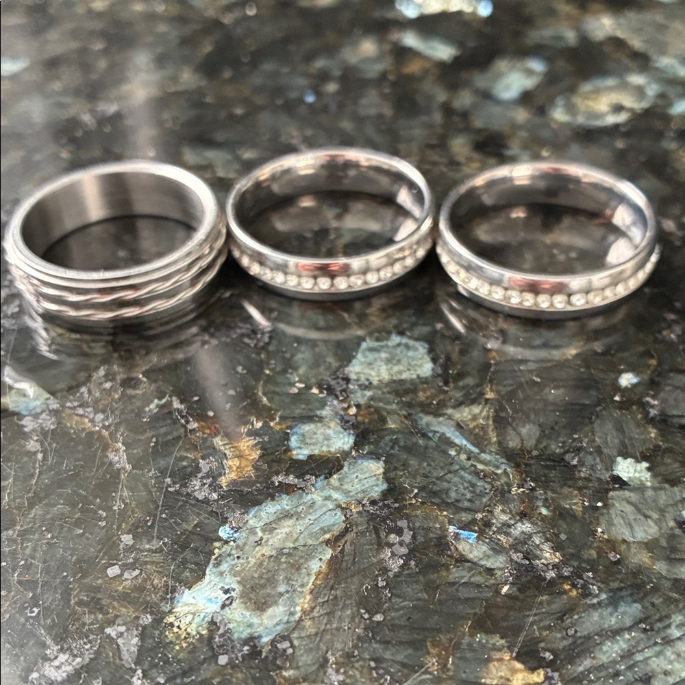 Elegant Silver Men's Ring Set